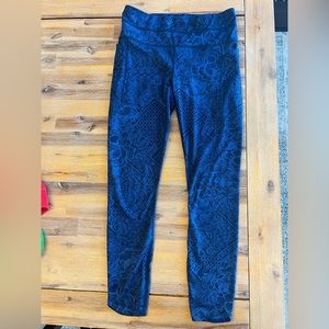 Athleta Leggings medium tall with pockets